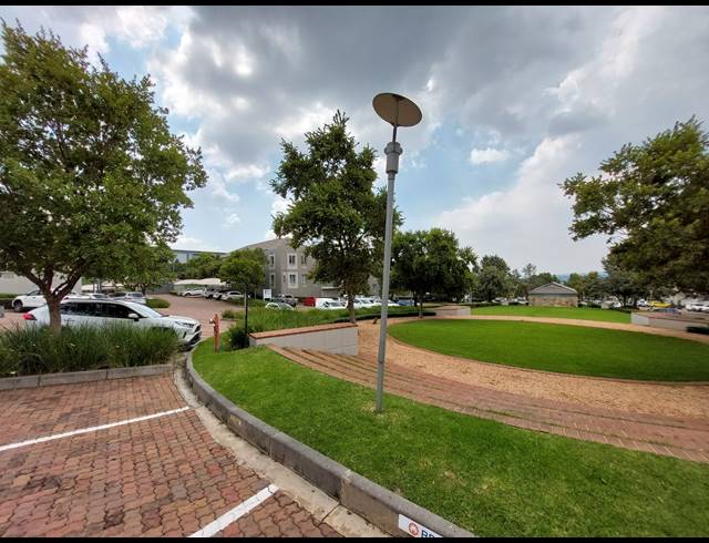 469M² OFFICE TO LET IN GREENSTONE HILL